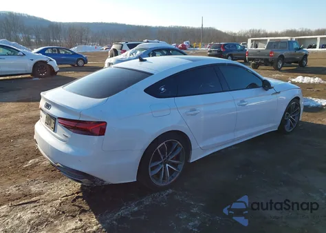 2024 Audi A5 Sportback Premium 45 Tfsi S Line Quattro S Tronic z USA, uszkodzony, nr VIN WAUDACF50RA085235